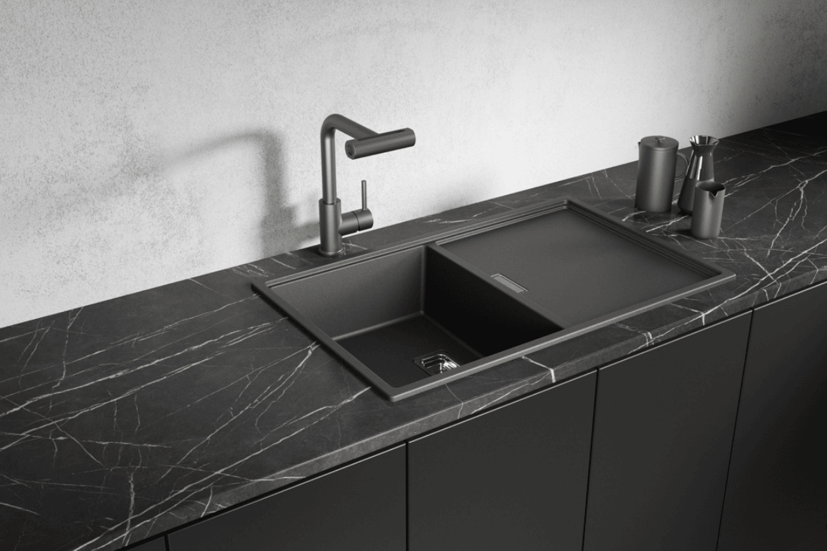 czarny zlewozmywak granitowy